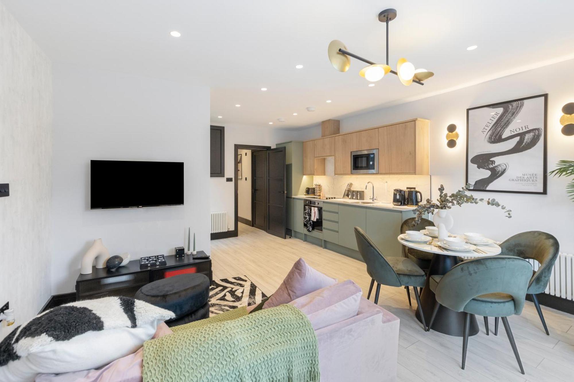 Appartement Unwind In Style 2Br With Cozy Backyard For Groups à Londres Extérieur photo